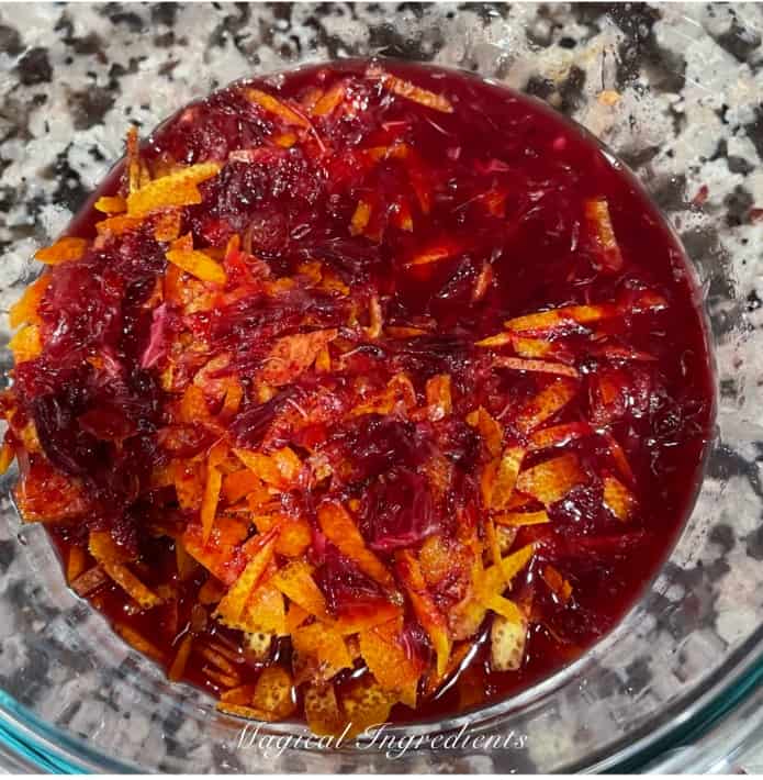 Mixing the rind and the pulp of the fruit